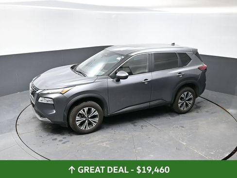 Used 2023 Nissan Rogue SV image 40