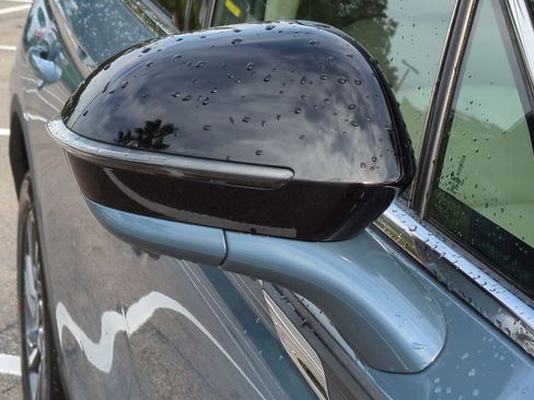 New 2026 Lincoln Corsair Premiere image 12