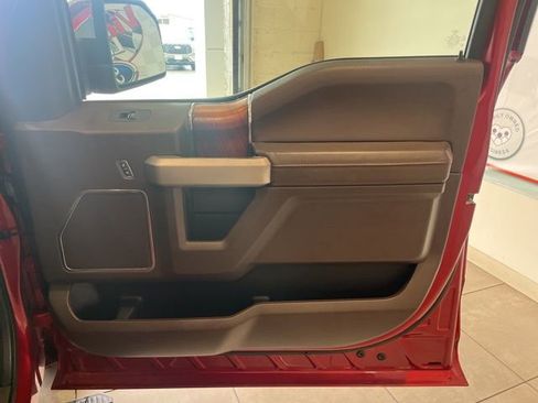 Used 2019 Ford F150 King Ranch w/ Equipment Group 601A Luxury AWD/4WD image 26