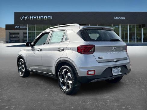 New 2026 Hyundai Venue SEL image 4