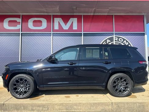 Used 2024 Jeep Grand Cherokee L Summit w/ High Altitude Package AWD/4WD image 15