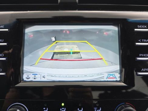 Used 2018 Toyota Camry LE w/ Convenience Package image 27