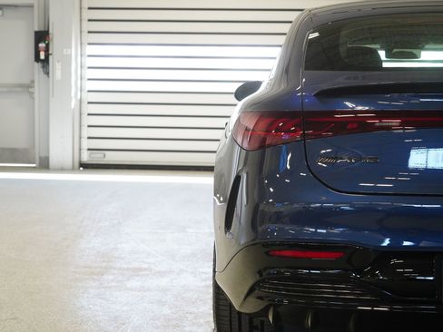 Used 2025 Mercedes-Benz EQS AMG 4MATIC image 10