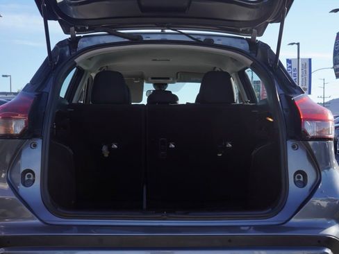 Used 2024 Nissan Kicks S image 6