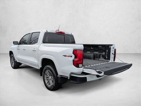 Used 2023 Chevrolet Colorado LT w/ LT Convenience Package image 8