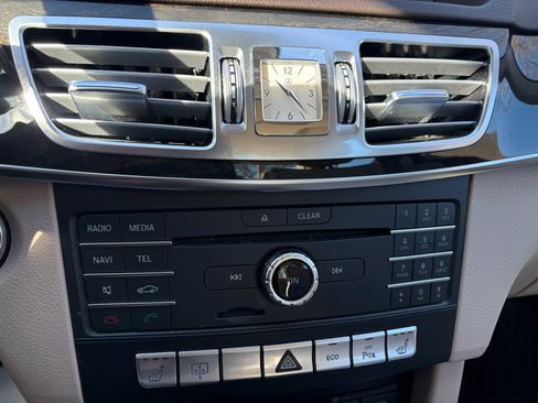 Used 2016 Mercedes-Benz E 350 E350 Sport 4MATIC Sedan image 35