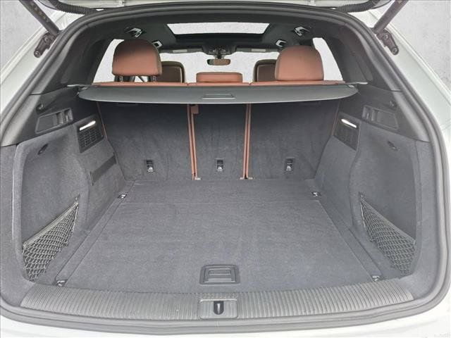 Used 2023 Audi Q5 2.0T Premium Plus w/ Premium Plus Package AWD/4WD image 6