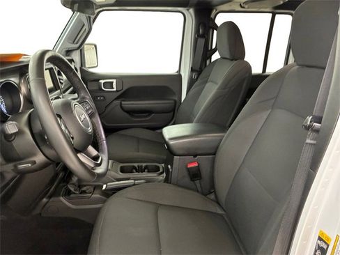 Used 2023 Jeep Wrangler Unlimited w/ Cold Weather Group image 12