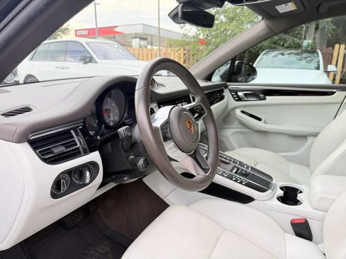 Used 2021 Porsche Macan S w/ Premium Package Plus AWD/4WD image 12