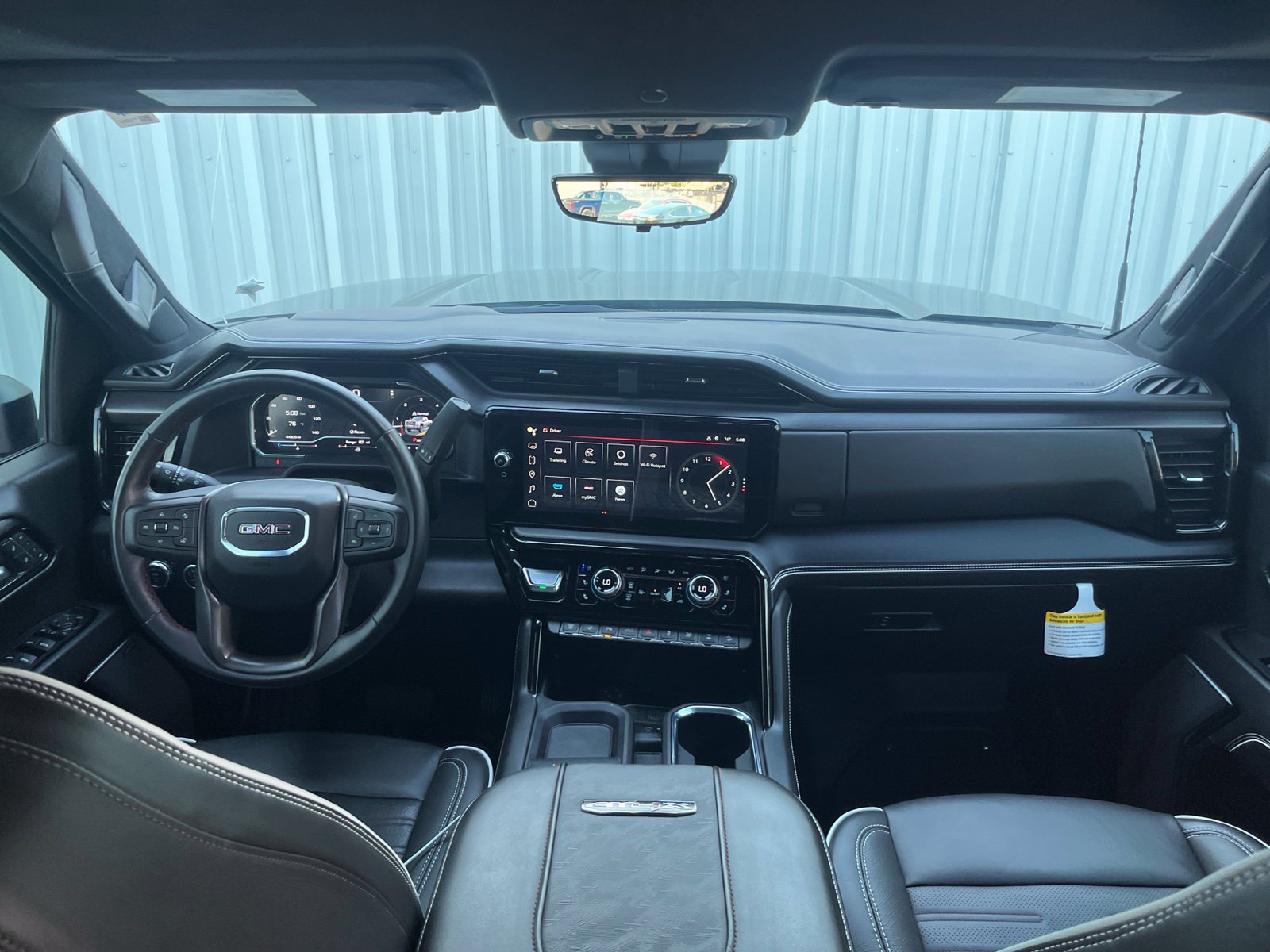 Used 2025 GMC Sierra 2500 AT4X AWD/4WD image 18