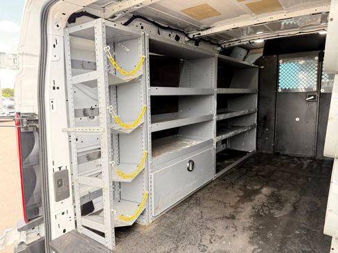 Used 2019 Ford Transit 250 130 Low Roof RWD image 22