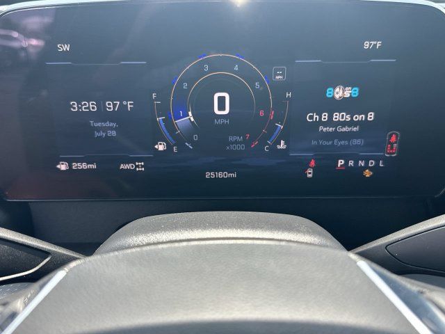 Used 2026 Chevrolet Traverse LT AWD/4WD image 11