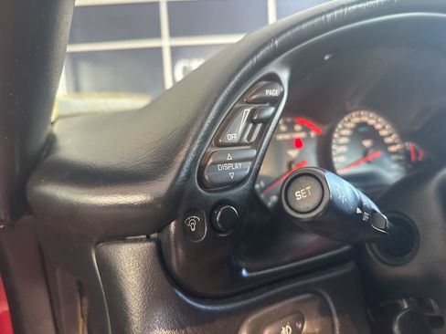 Used 2001 Chevrolet Corvette Convertible w/ Preferred Equipment Group2 image 16