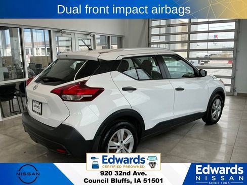 Used 2018 Nissan Kicks S FWD image 9