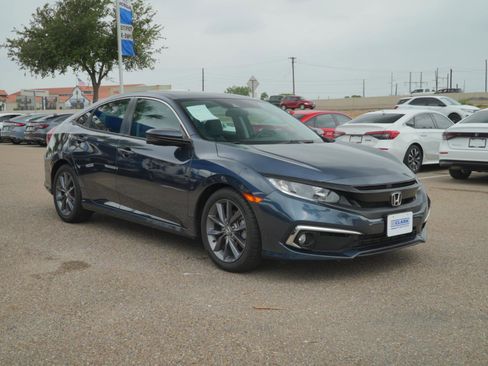 Used 2020 Honda Civic EX image 3