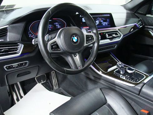 Used 2020 BMW X5 M50i w/ Premium Package AWD/4WD image 5