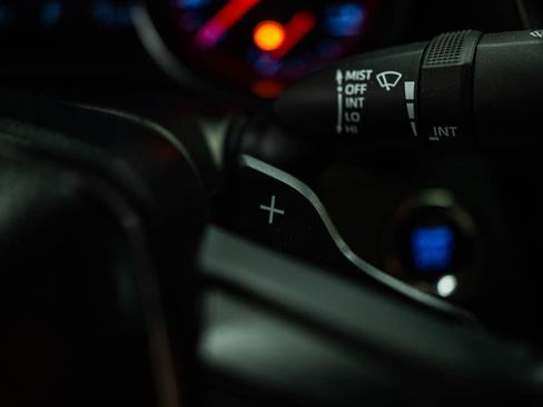 Used 2020 Toyota Camry XSE image 19