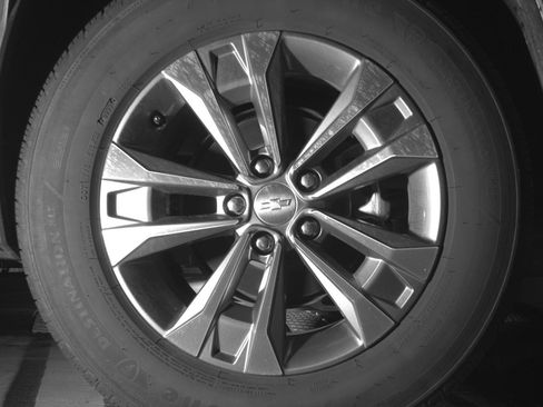 Used 2025 Chevrolet Equinox LT FWD image 15