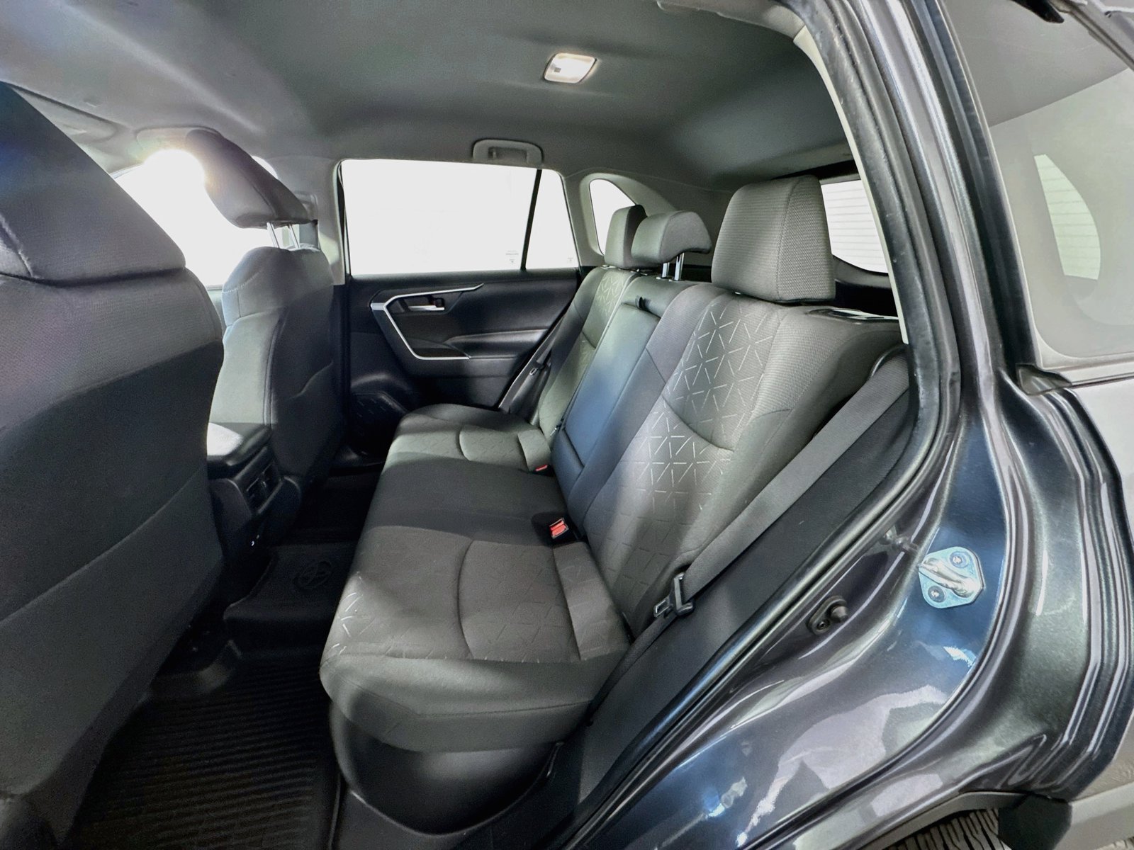 Used 2024 Toyota RAV4 XLE AWD/4WD image 18