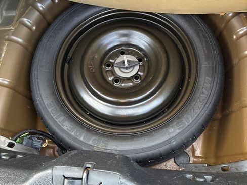 Used 2013 Ford Mustang Premium w/ Security Pkg image 30