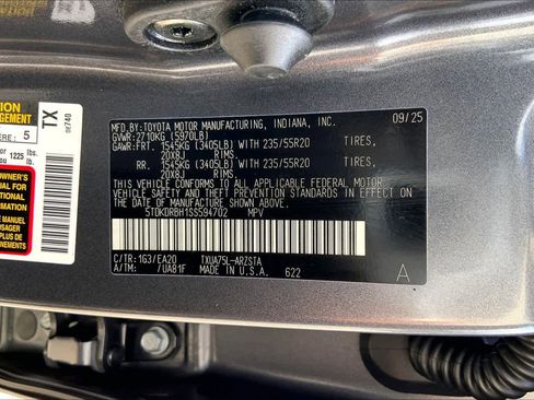 Certified 2025 Toyota Highlander XSE image 36