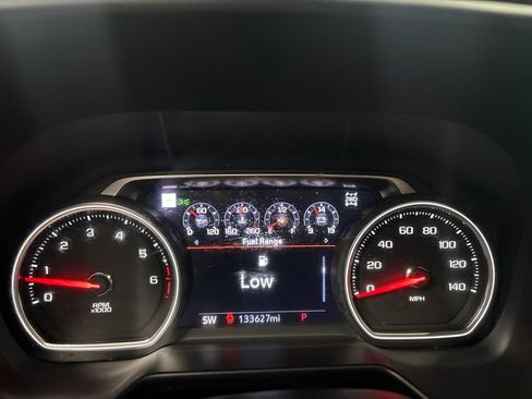 Used 2021 Chevrolet Suburban High Country AWD/4WD image 23