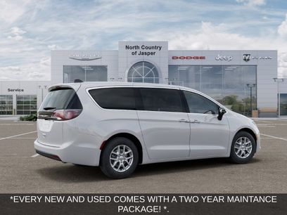New 2026 Chrysler Voyager LX