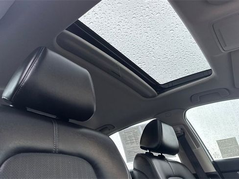 Used 2024 Honda Civic Touring image 20