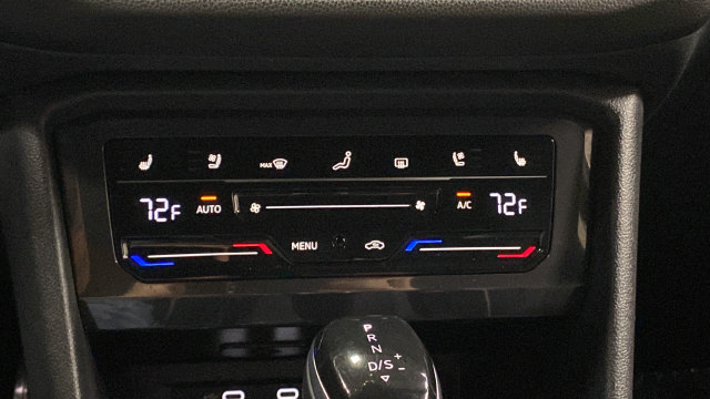 Used 2024 Volkswagen Tiguan SEL R-Line AWD/4WD image 18