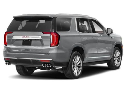 Used 2024 GMC Yukon Denali w/ Advanced Technology Package AWD/4WD image 2