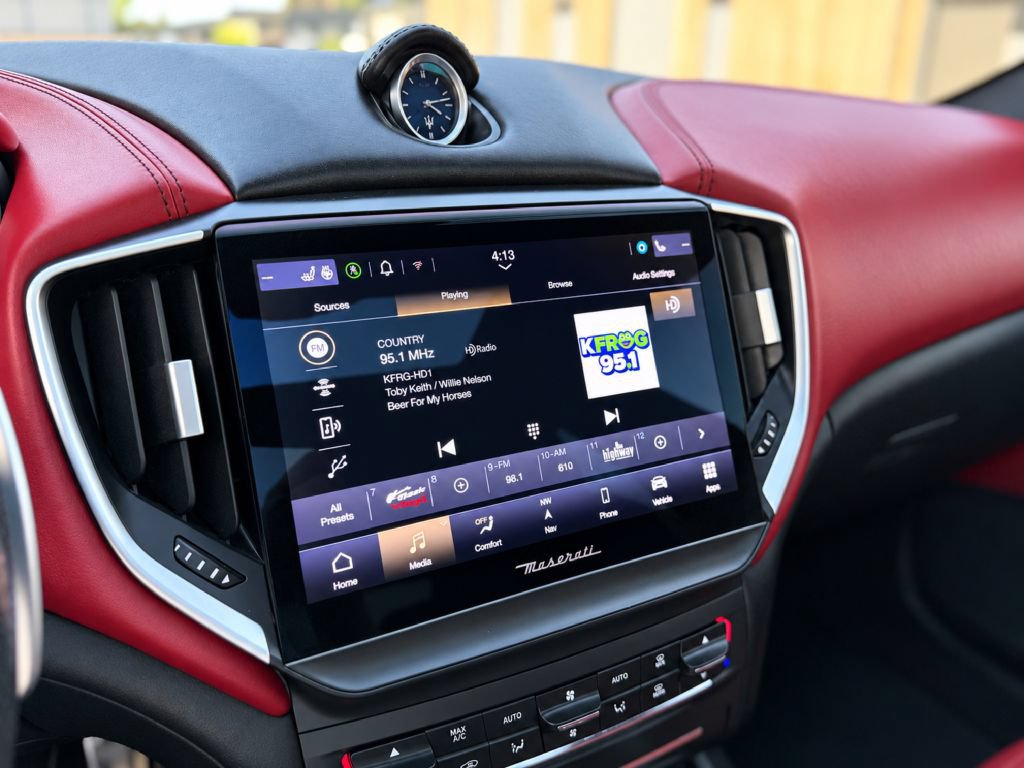 Used 2023 Maserati Ghibli Modena RWD image 18