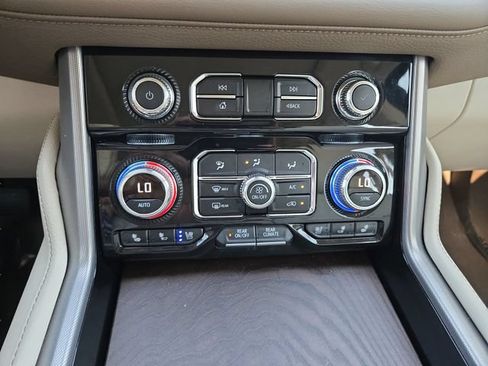 Used 2023 GMC Yukon Denali w/ Max Trailering Package AWD/4WD image 32