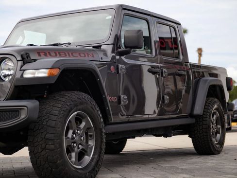 Used 2021 Jeep Gladiator Rubicon w/ Cold Weather Group AWD/4WD image 6