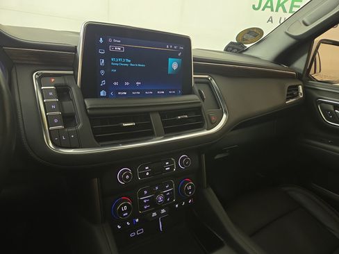 Used 2024 Chevrolet Tahoe High Country w/ Advanced Technology Package AWD/4WD image 24