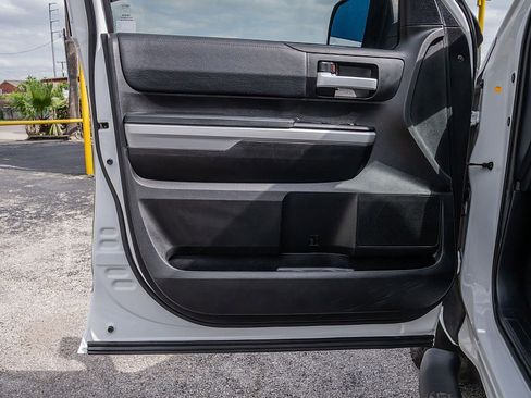 Used 2021 Toyota Tundra SR5 RWD image 10