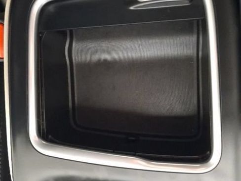 Used 2023 Chrysler Pacifica Touring-L FWD image 29
