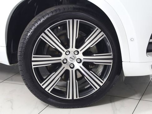 Used 2023 Volvo XC90 B6 Ultimate AWD/4WD image 17