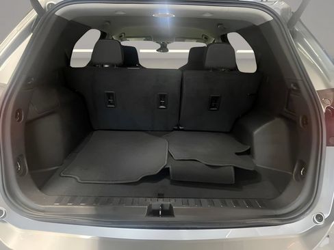 Used 2024 Chevrolet Equinox LT AWD/4WD image 34