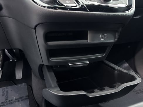New 2026 Chrysler Voyager LX image 33