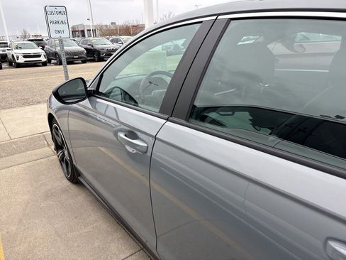 Used 2025 Honda Accord Sport image 7