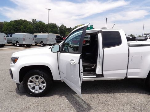 Used 2022 Chevrolet Colorado LT w/ Fleet Safety Package RWD image 13