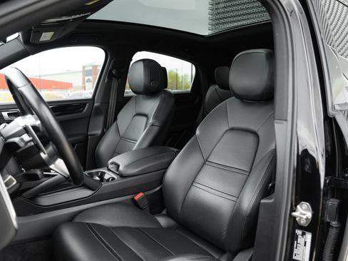 Used 2020 Porsche Cayenne S AWD/4WD image 22