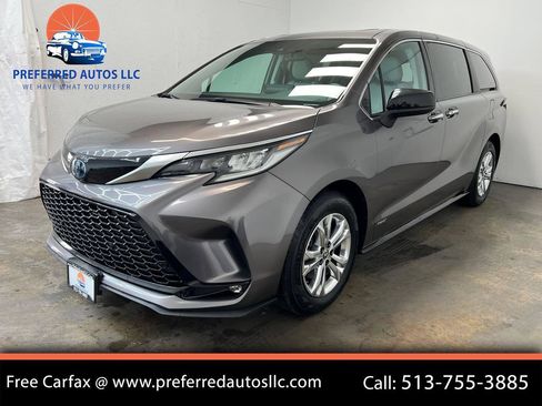 Used 2021 Toyota Sienna XSE AWD/4WD image 1
