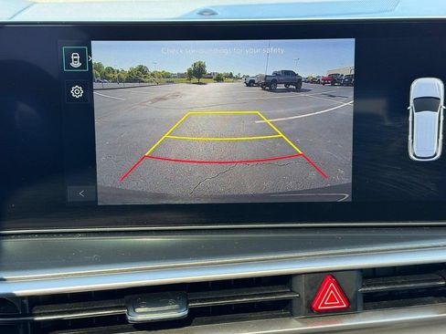 Used 2025 Kia Sorento S w/ Panoramic Sunroof Package FWD image 22