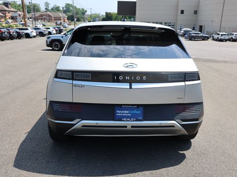 Certified 2024 Hyundai Ioniq 5 SEL AWD/4WD image 6