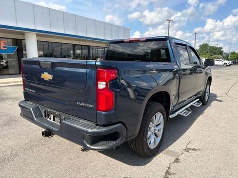 Used 2022 Chevrolet Silverado 1500 Custom RWD image 3