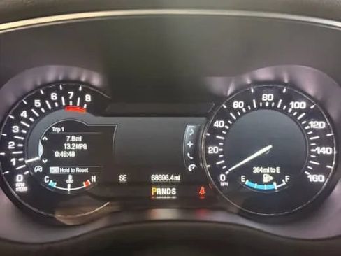 Used 2019 Lincoln MKC Reserve FWD image 7