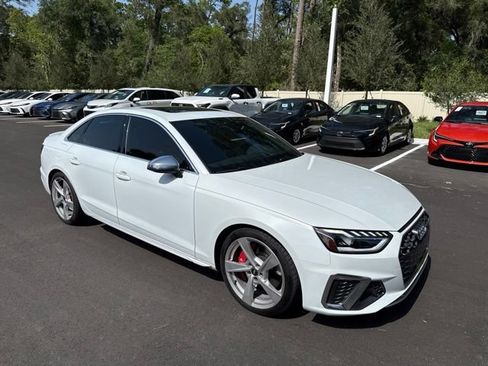 Used 2022 Audi S4 Premium Plus w/ Premium Plus Package AWD/4WD image 3