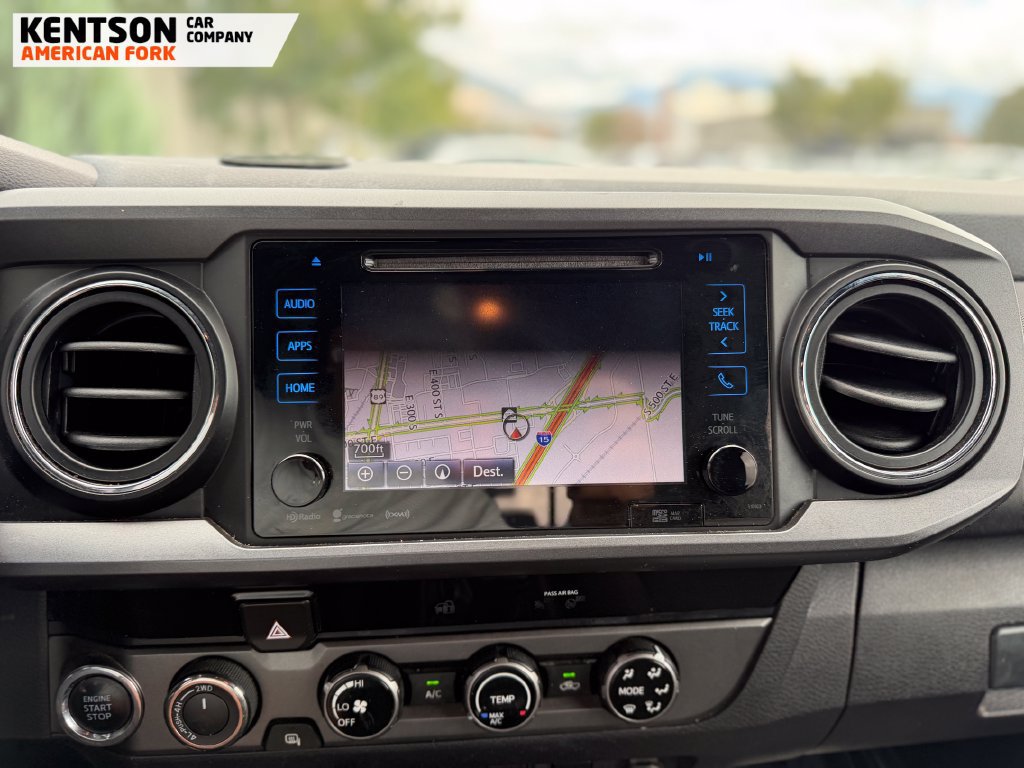 Used 2018 Toyota Tacoma TRD Off-Road AWD/4WD image 21
