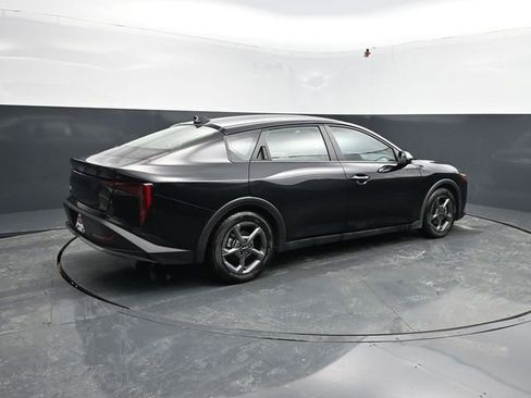 Used 2025 Kia K4 FWD image 8